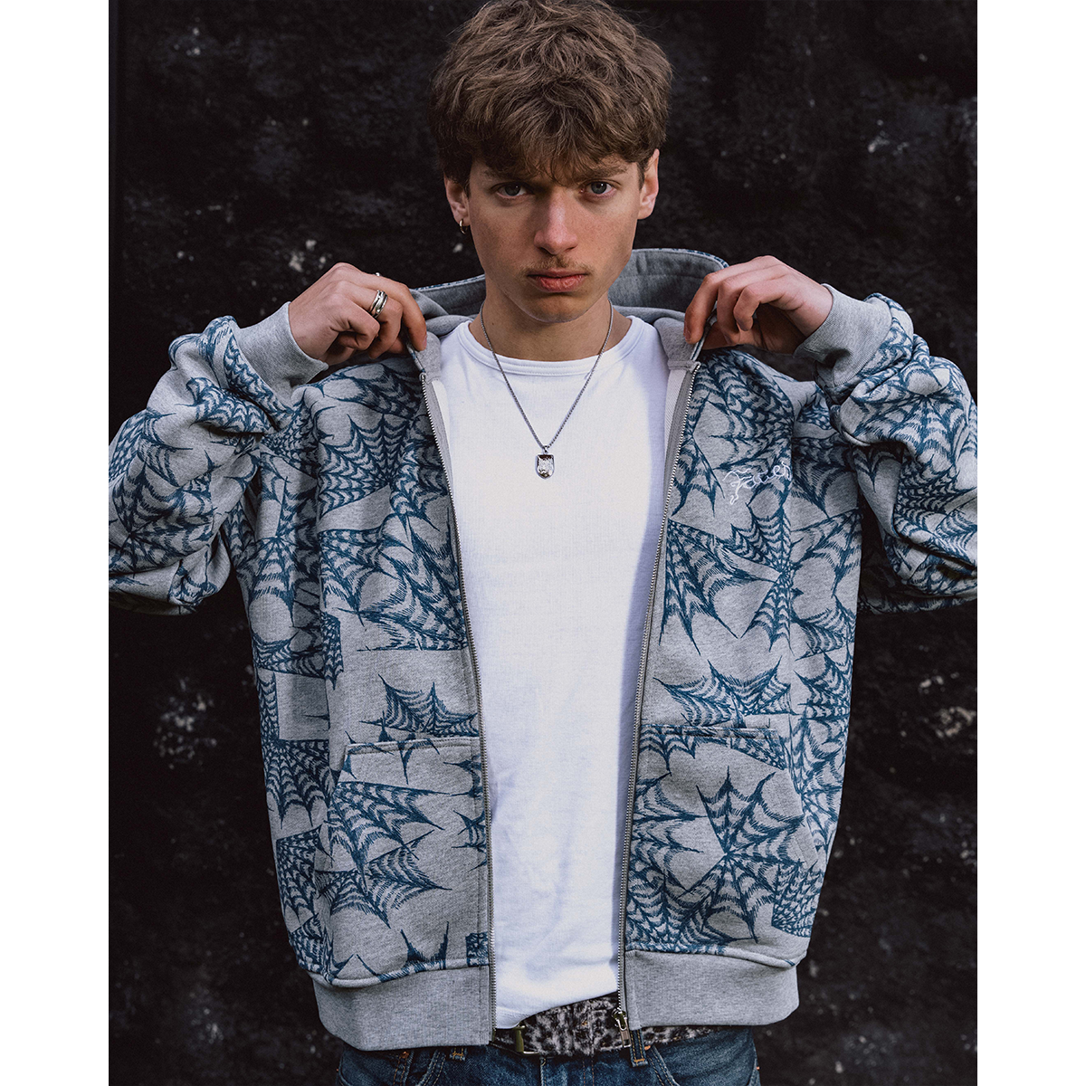 Heavy Hoodie – Grey