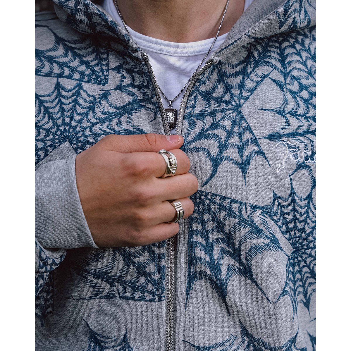 Heavy Hoodie – Grey
